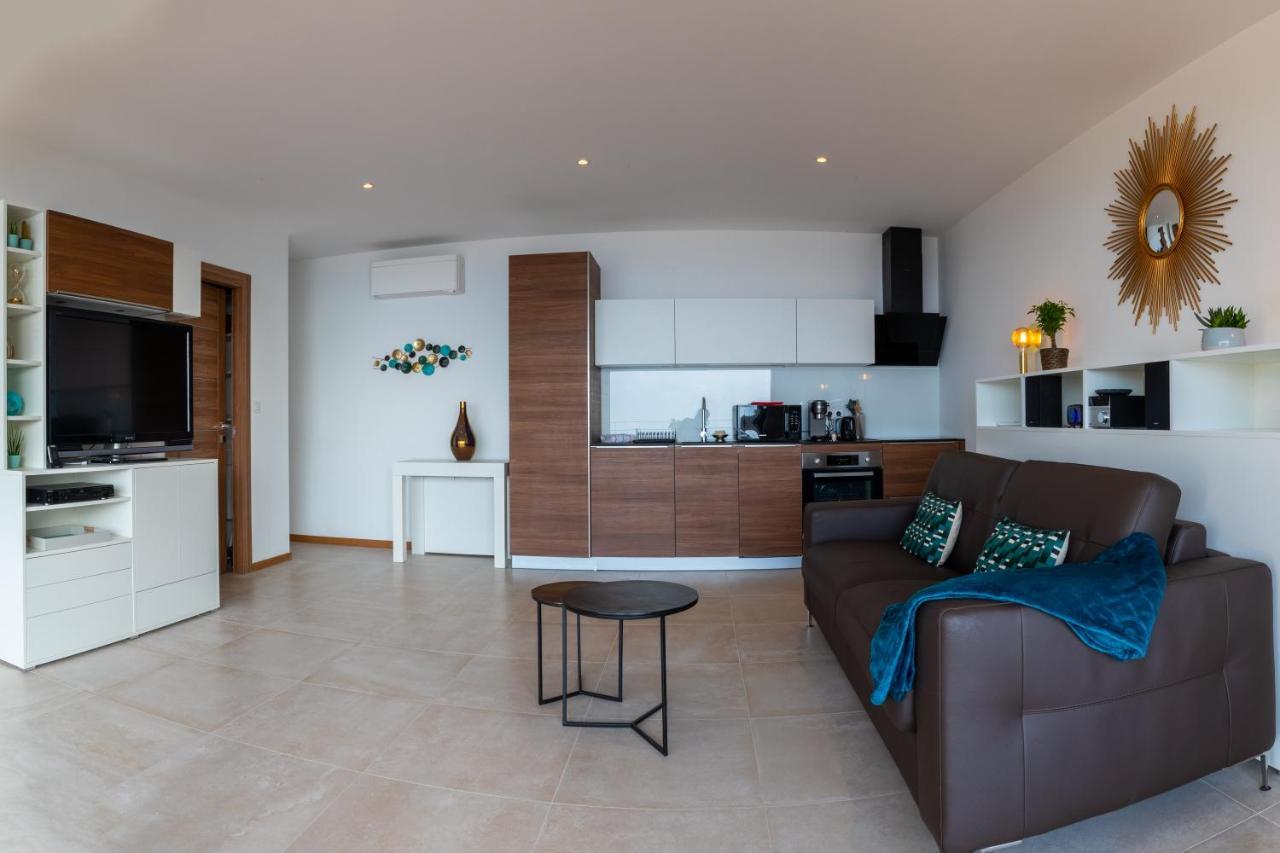 Vistazur Luxueux Appartement Avec Terrasse Et Piscine Rayol-Canadel-sur-Mer Bagian luar foto