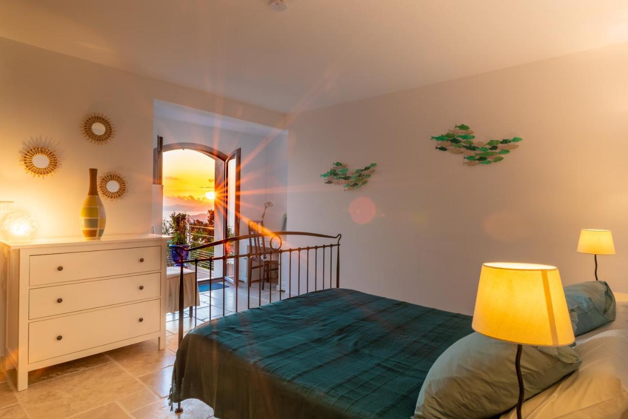 Vistazur Luxueux Appartement Avec Terrasse Et Piscine Rayol-Canadel-sur-Mer Bagian luar foto